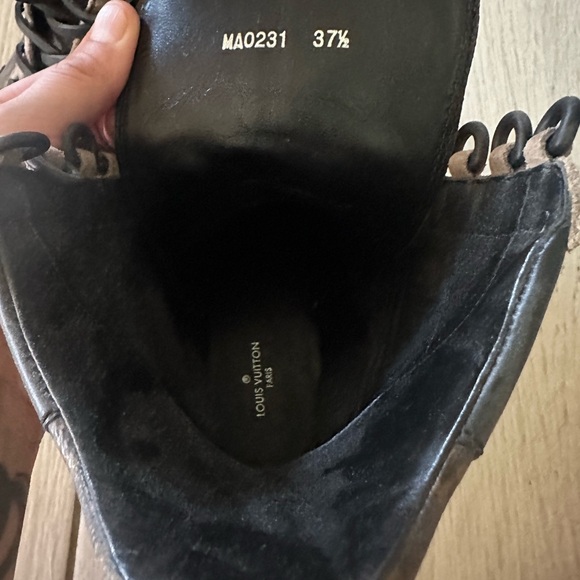 Louis Vuitton Laureate Platform Desert Boot - Picture 6 of 6